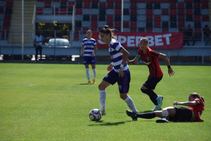 243b3661-9ad6-4434-9589-dca2714ebf81