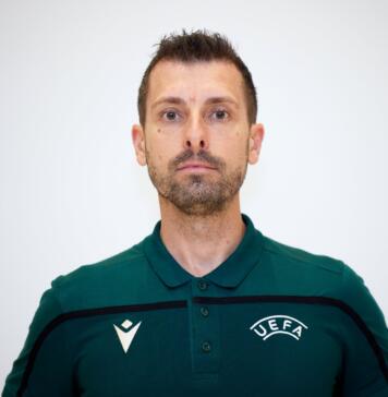 Doi arbitri români, delegați la meciurile din Main Round-ul UEFA Futsal Champions League