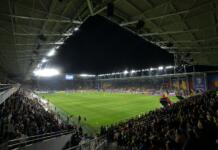 Prețuri plafonate la biletele pentru suporterii oaspeți și acces permis copiilor pe stadioane suspendate