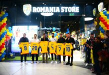 FOTO Distracție în Romania Store, la Ploiești, înainte de meciul cu San Marino, alături de foști internaționali români