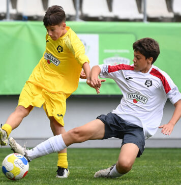 Aproape 12% dintre elevii din România joacă fotbal în competițiile Grassroots FRF